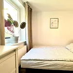 4-pokojowe Mieszkanie Przy Plazy & Parking Διαμέρισμα *