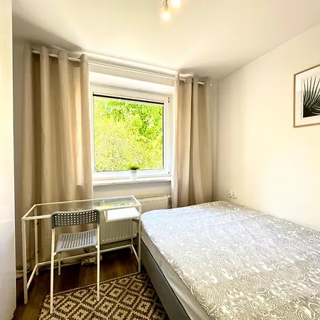 4-pokojowe Mieszkanie Przy Plazy & Parking Apartmán Sopoty