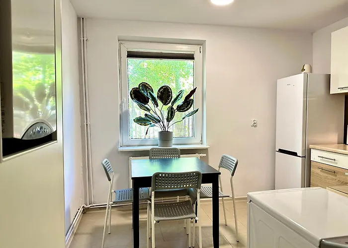 4-pokojowe Mieszkanie Przy Plazy & Parking Appartamento *